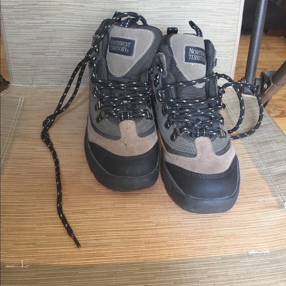 Women’s Northwest Territory hiking boots - Picture 2 of 7